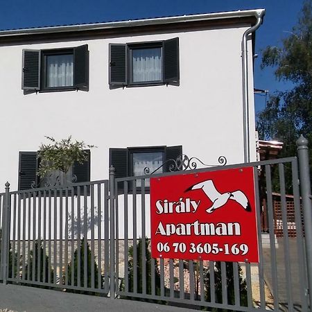 Siraly Apartman Hajdúnánás エクステリア 写真