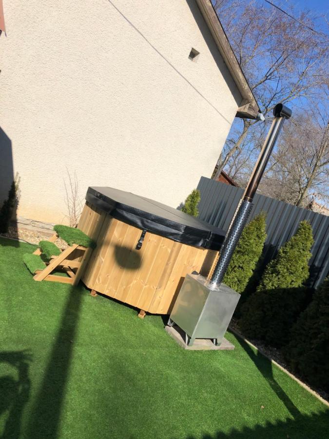 Siraly Apartman Hajdúnánás エクステリア 写真
